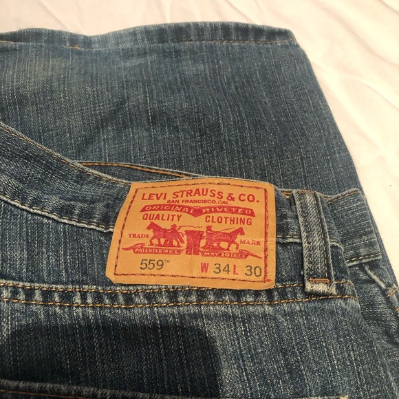 Levi’s Jeans 559 size34/30 medium wash - Picture 4 of 10